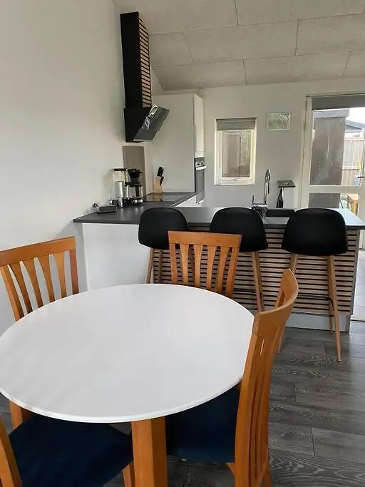Apartamento Fin Ny Moderniseret Lejlighed I Skagen.
